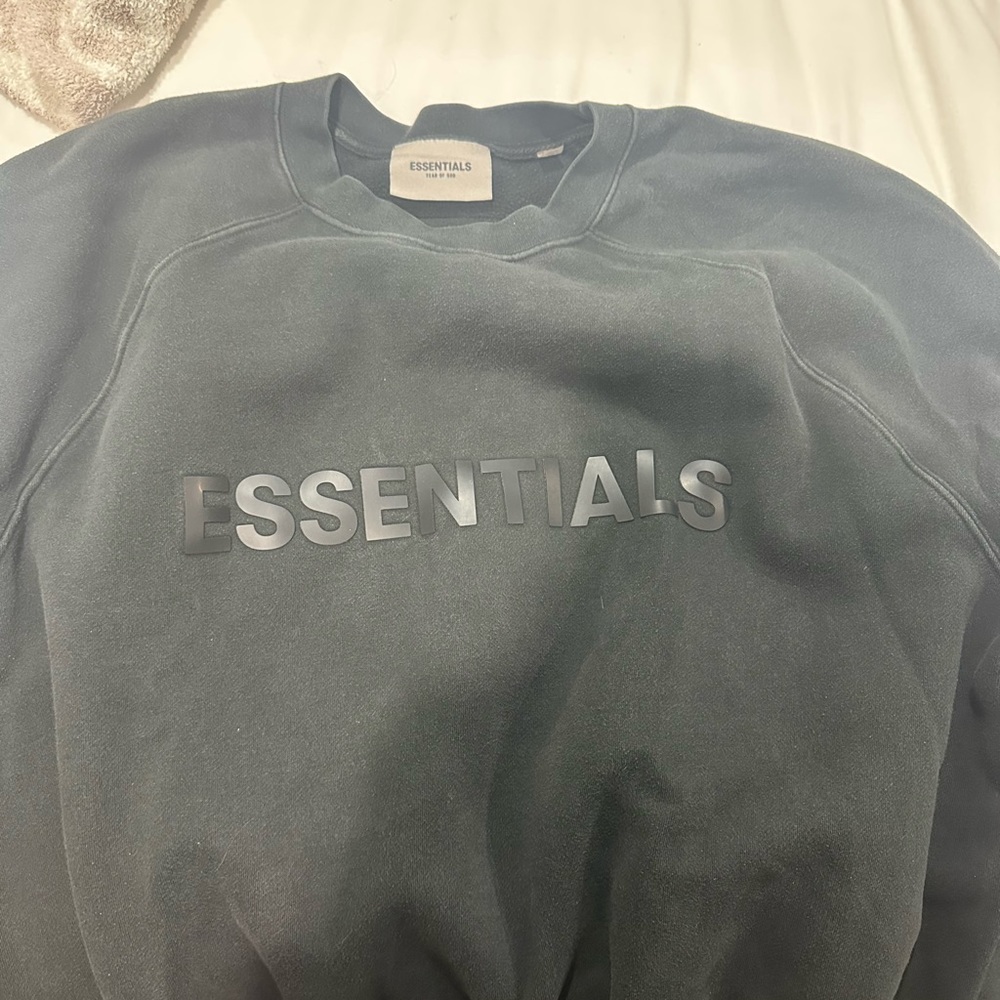 Essentials Crewneck